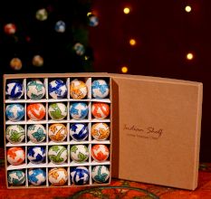 25 Pieces Decorative Multicolor Round Tiny Ceramic Christmas Ornaments