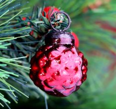 Round Christmas Ornaments For Tree Decoration