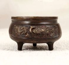Chinese Art Brass Pot in Brown Finish with Engraving for Decor