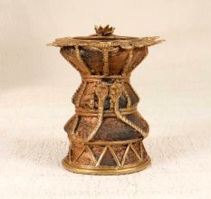 Tribal Art Cobra Oil Lamp Made of Brass in Brown Finish