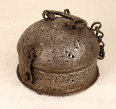 Handmade Vintage Copper Paan Daan for Collection and Decor