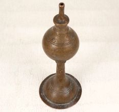 Vintage Finest Brass Oil Lamp Stand from Central India for Decor