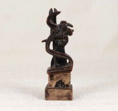 Modern Art Brass Statue in Fine Finish for Home Decoration