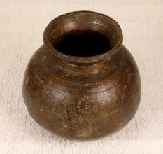 Handmade Finest Brass Dark Finish Pot with Engraving for Decor