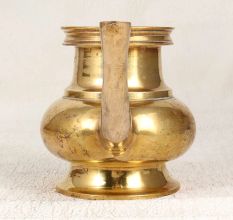 Shiny Golden Brass Water Pot with Spout for Home Decoration