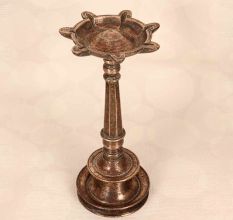 Traditional Sturdy Brass Oil Lamp with 7 Jyots for Prayer Room