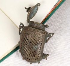 Traditional High-Quality Brass Mango Shape Box for Decoration