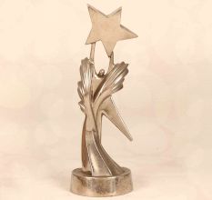 Handcrafted Silver Nickel Plated Brass Trophy for Decoration