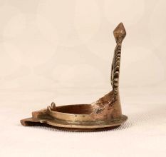 Handcrafted High-Quality Brass Oil Lamp in Vintage Finish