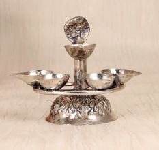 Silver Finish Brass Aarti Oil Lamp with Cobra Handle for Prayer Room