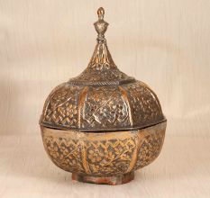 Vintage Handcrafted Premium Copper Box in Antique Brown Finish