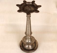 Traditional Brass Nickel Plated Oil Lamp for Home Decoration