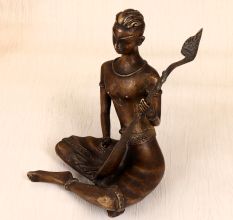 Handmade Finest Brass Lady Musician Statue for Collection