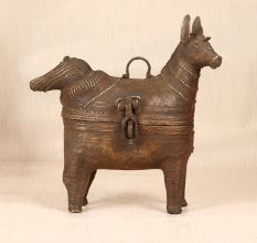 Tribal Art Handmade Brass Jewelry Box from Odisha in Vintage Finish