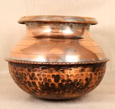 Beautifully Handcrafted Copper Cooking Pot in Islamic Art