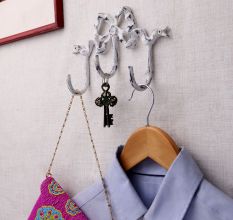 White Black Bow Shape Iron Hook