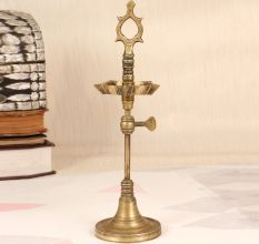 Vintage Handcrafted Oil Lamp Made of Brass with 5 Jyots