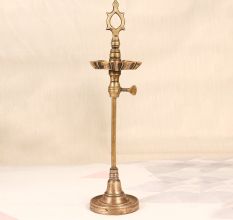 High-Quality Handmade Brass Oil Lamp for Vintage Collection