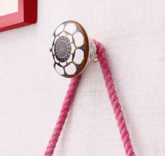 Ceramic Modern Floral Wall Hook In Golden