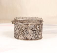 Vintage Grey Finish Metal Oval Box with Engraving for Decoration
