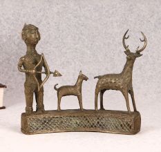 Finest Brass Tribal Art Hunting Figure Statue for Decoration