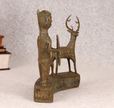 Finest Brass Tribal Art Hunting Figure Statue for Decoration