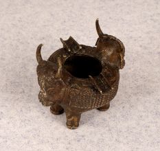 Vintage Finest Brass Bull Ashtray in Tribal Art for Decor