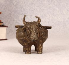 Vintage Finest Brass Bull Ashtray in Tribal Art for Decor