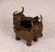 Vintage Finest Brass Bull Ashtray in Tribal Art for Decor