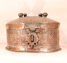 Islamic Art Engraved Jewelry Box in Vintage Finish from Hyderabad