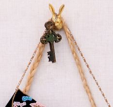 Golden Rabbit Metal Wall Hook