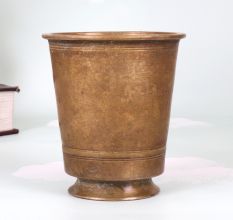 Dark Brown Plain Brass Holy Glass for Home Decoration