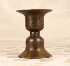 Plain Brown Finish Handmade Flower Pot Made of Finest Brass