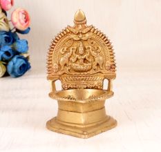 Vintage Handmade Gaja Lakshmi Oil Lamp for Indoor Decoration