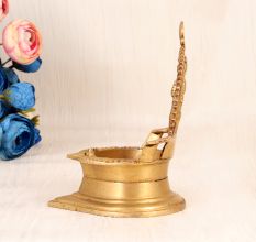 Vintage Handmade Gaja Lakshmi Oil Lamp for Indoor Decoration