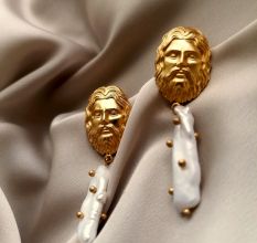 Jesus With Pearl dangle earring, Brass with 18k gold plated