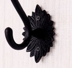 Decorative Black Aluminum Towel Wall Hook