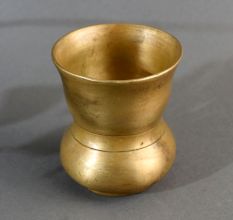 Handmade High-Quality Brass Water Pot for Home Decoration