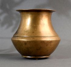 Holy Brass Water Pot for Indoor Flower Decoration