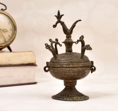 High-Quality Brass Sindoor Box with Lid in Vintage Finish