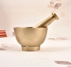Vintage Decorative Brass Pestle and Mortar for Vintage Decor