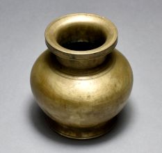 Beautiful South Indian Finish Holy Water Pot Made of Brass