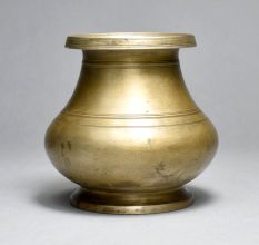 South Indian Decorative Holy Water Pot Made of Finest Brass