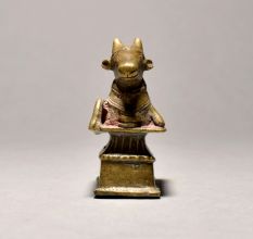 Beautiful Bull Of Brass Material for Decor