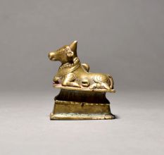Beautiful Bull Of Brass Material for Decor
