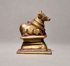 Lord Shiva Brass Nandi Bull In Sitting Pose For Decor