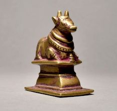 Lord Shiva Brass Nandi Bull In Sitting Pose For Decor