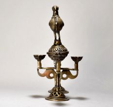 Big Arti Lamp With Having Peacock Of Brass Material