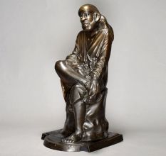 Sitting Figure Of Sai Ram In Brass Material