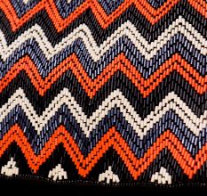 Boho Zigzag Hand-Beaded Clutch with Detachable Chain Strap